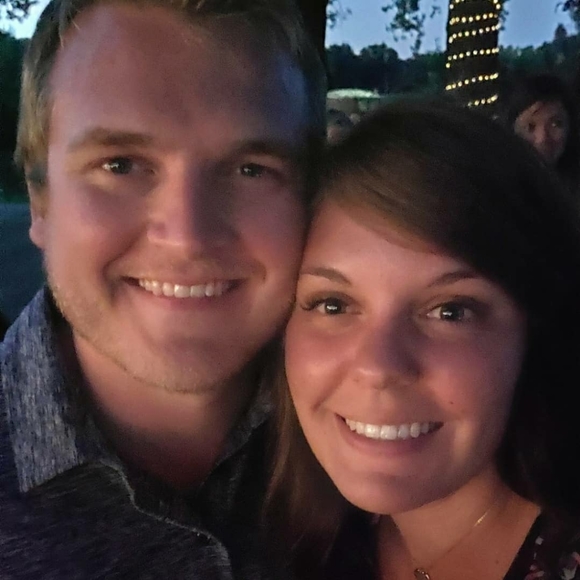 Meet your Posher, Jessica - Picture 1 of 1